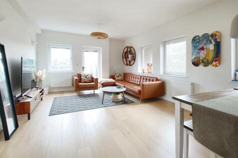 Living room.JPG