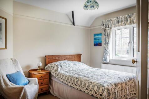 main bedroom.jpg
