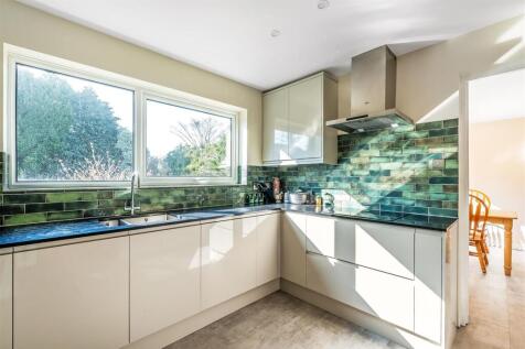 49-Badingham-Drive-16.jpg