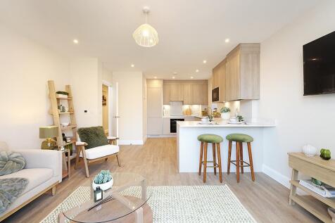 1-CobhamRd-ShowApt-3-7441.jpg