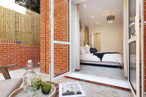 1-CobhamRd-ShowApt-3-7552.jpg