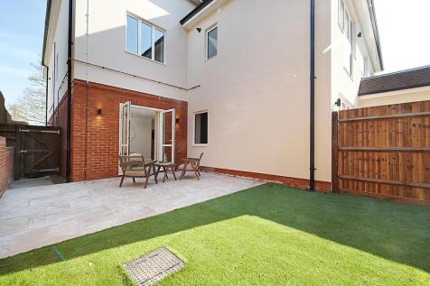 1-CobhamRd-ShowApt-3-7533.jpg