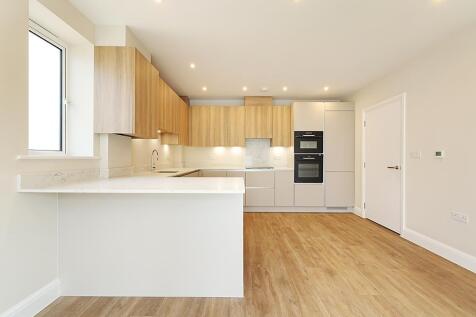 1-CobhamRd-Apt-5-Kitchen-7700.jpg