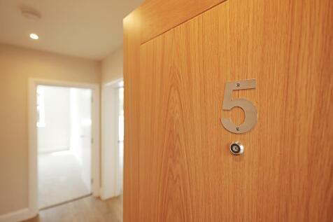 1-CobhamRd-Apt-5-Kitchen-7693.jpg