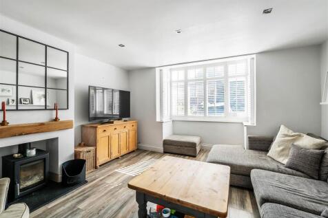 23-Lodge-Close-14.jpg