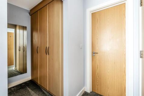 dressing area.jpg