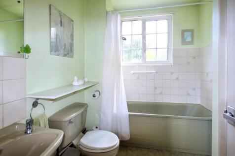 BATH.JPG