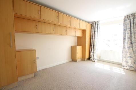 Bedroom.JPG