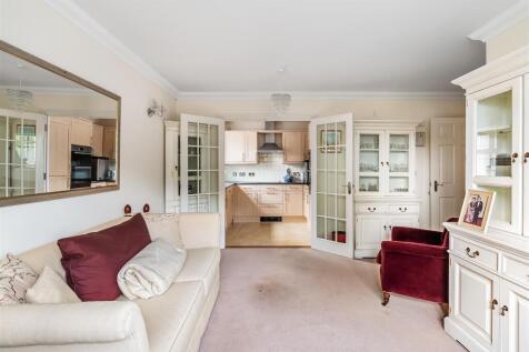 Flat-8-Ashcroft-Place-7.jpg