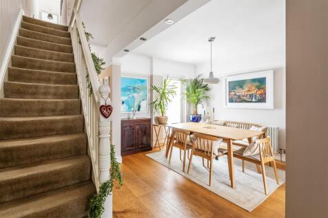9-Queen-Annes-Terrace-16.jpg