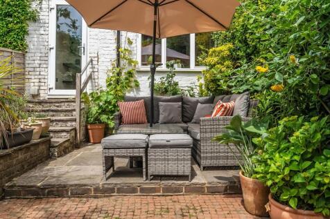 9-Queen-Annes-Terrace-29.jpg
