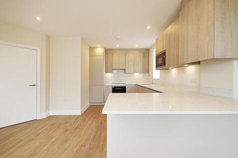 1-CobhamRd-Apt-6-Kitchen-7708.jpg
