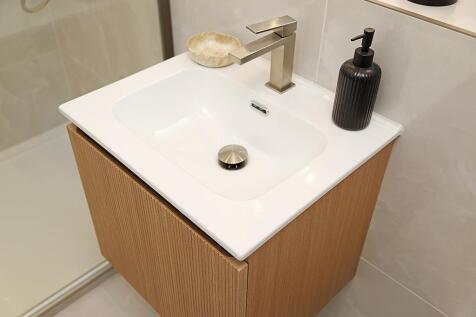 1-CobhamRd-ShowApt-3-7615.jpg