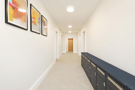 1-CobhamRd-Apts-Ext&#43;CommunalAreas-7872.jpg