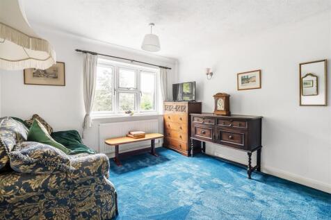 12-Copthorne-Court-1.jpg