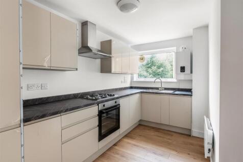 Flat-104-Windfield-5.jpg