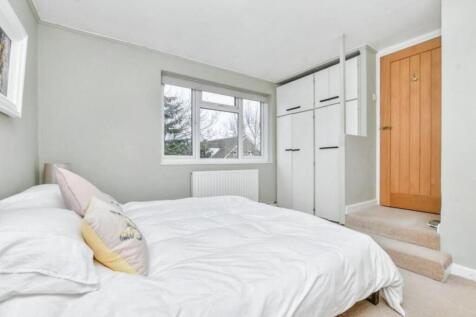 Bedroom 1.1.jpg