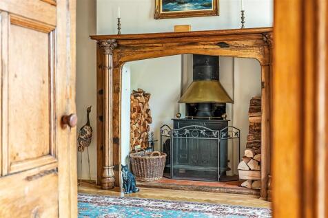 Fireplace.jpg