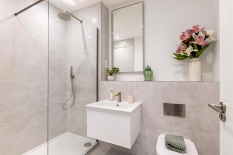 5 McLaren Court, 1 Cobham Road, KT22  9AU-10.jpg
