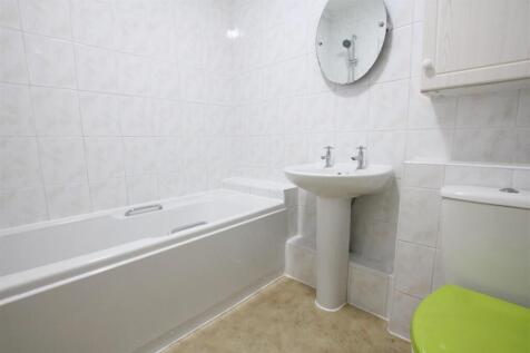 bathroom.JPG