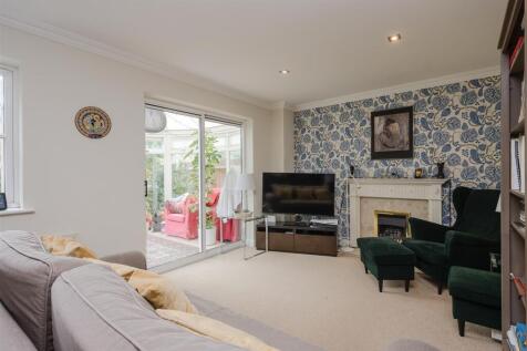 19FalconWood-10.jpg
