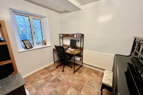 Bedroom Three / Study