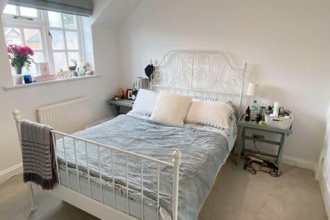 bed2.jpg