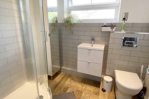 Shower Room.jpg