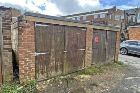 garage.jpg