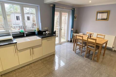 kitchen2.jpg