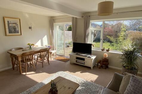 living room 1.jpg