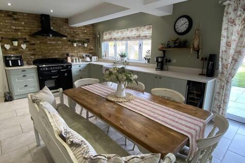kitchen2.jpg