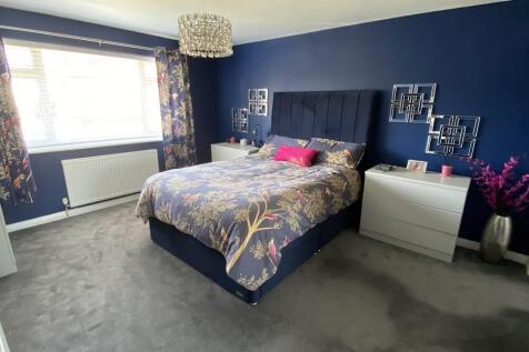 bed1.jpg