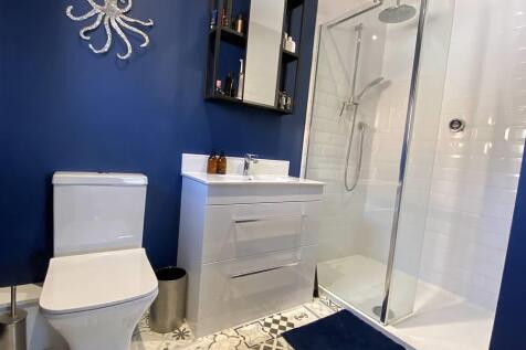 en suite1.jpg