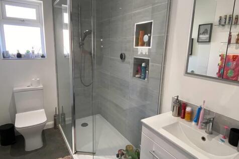 en suite2.jpg