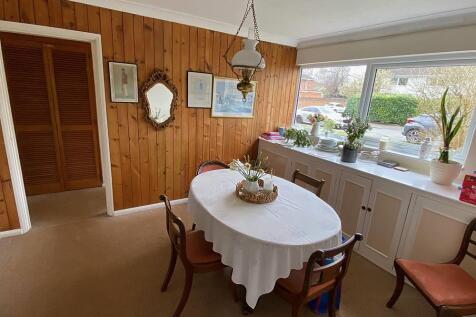 dining room.jpg