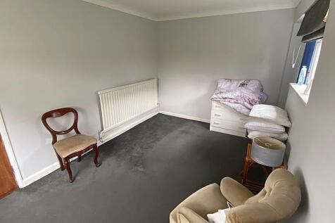 gf bedroom.jpg