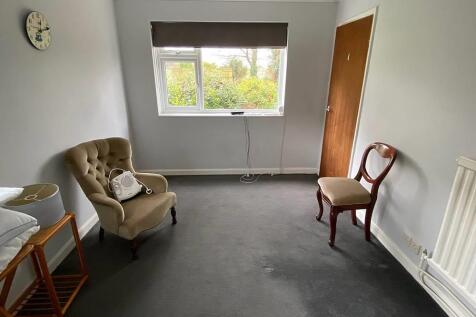 gf bedroom2.jpg