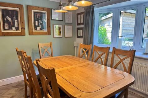 dining room.jpg