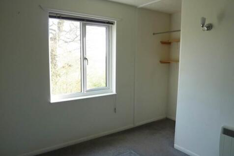 Bedroom x 2.jpg