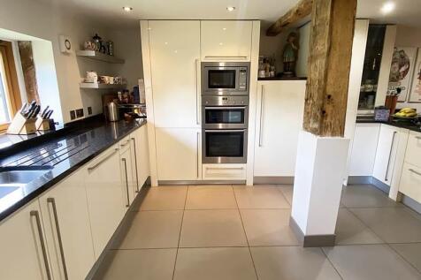 kitchen1.jpg