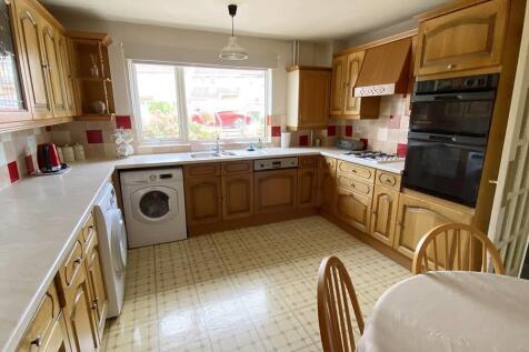 kitchen1.jpg