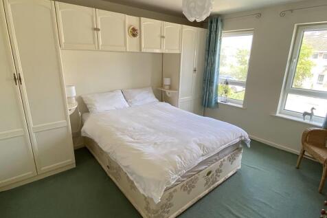bed1.jpg
