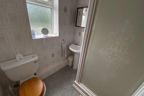 shower room.jpg