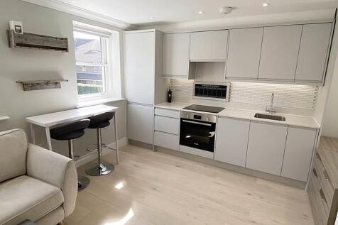 kitchen area.jpg