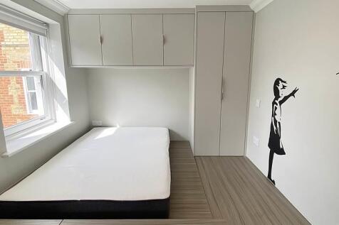 bedroom area.jpg