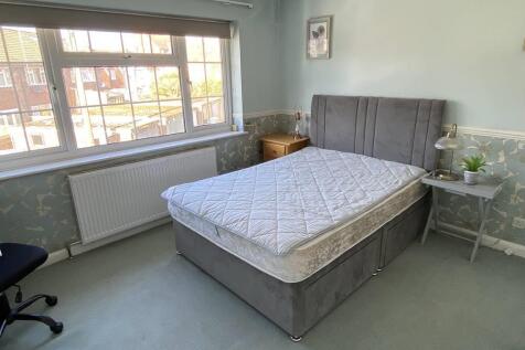 bed1.jpg