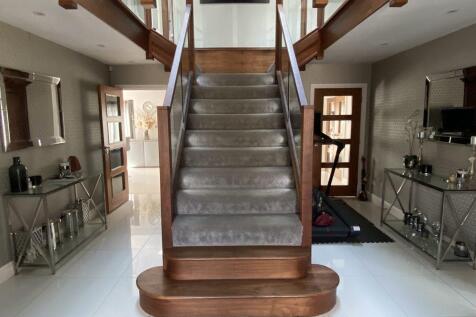 entrance hall.jpg