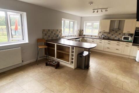 kitchen1.jpg