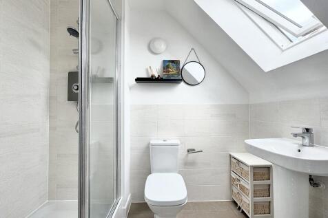 Bedroom 1 Ensuite